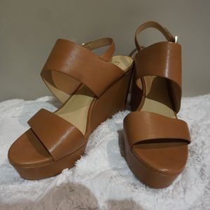 Antonio Melani tan wedges